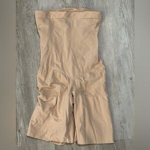 Spanx body shapewear high-waisted short Medium